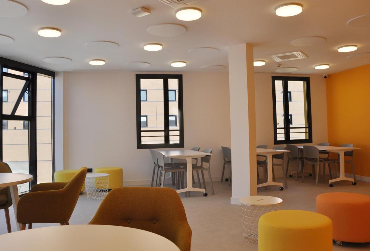 Residencia Universitaria Resa Malaga Centro Eksteriør bilde
